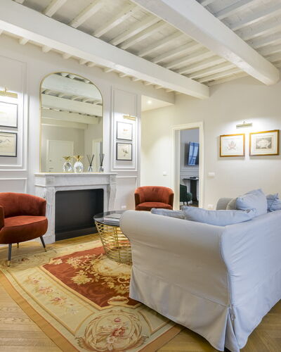 Albizi Penthouse: Marco, Propiedad, Mueble, Comodidad, Madera, Diseño De Interiores, Edificio, Piso, Suelo, Pared