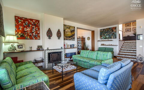 Villa Solaria with Private Pool: Marco, Propiedad, Mueble, Mesa, Sofá, Azur, Sala, Diseño De Interiores, Encendiendo, Comodidad