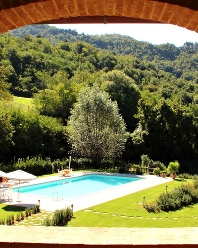 Residence Marino: Propiedad, Piscina, Paisaje Natural, Hierba, Inmuebles, Arquitectura, Casa, Árbol, Bienes Raíces, Paisaje