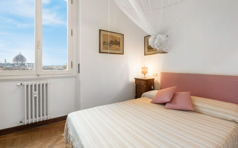 Orto Botanico Apartment With Terrace And Dome View: Mueble, Propiedad, Edificio, Comodidad, Madera, Azur, Textil, Ventana, Diseño De Interiores, Suelo