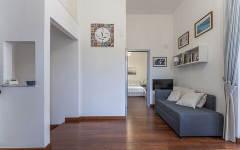 Casa con Accesso Privato al Mare, Parcheggio, Bogl: Piso, Diseño De Interiores, Suelo, Mueble, Madera, Habitación, Techo, Suelos De Madera, Sala, Departamento