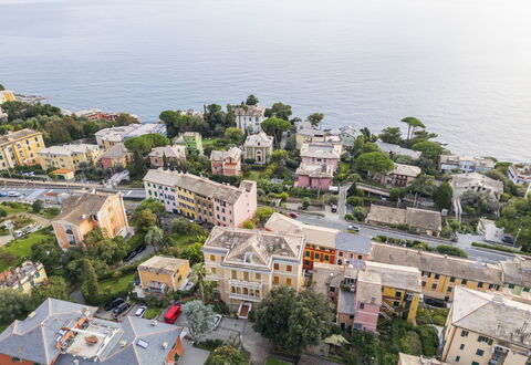 Casa con Accesso Privato al Mare a Parcheggio, Bog: Edificio, Barrio Residencial, Ciudad, Casa, Barrio, By, Casa, Departamento, Suburbio, Vista Panorámica