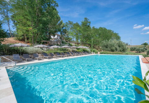 Punteriolo Spereto Family Apartment With Pool,: Agua, Planta, Los Recursos Hídricos, Propiedad, Cielo, Piscina, Nube, Azur, Árbol, Paisaje Natural