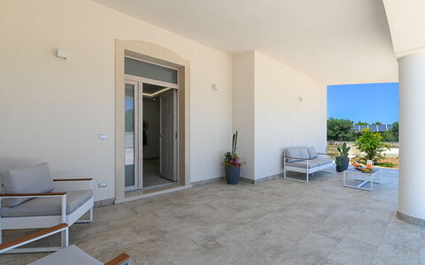 Villa Normanni: Planta, Planta De Casa, Edificio, Madera, Suelo, Piso, Sombra, Puerta, Madera Dura