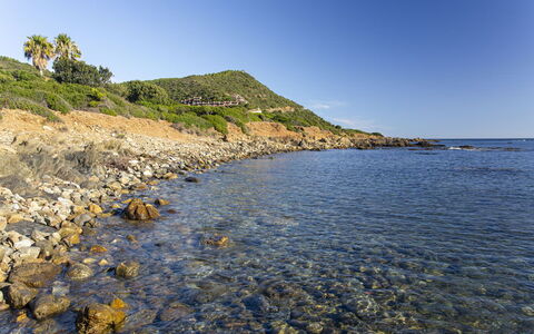 Bilocale Apartments Seaside: Azul, Agua, Cuerpo De Agua, Costa, Klippe, Costeras Y Los Accidentes Geográficos Oceánico, Mar, Paisaje Natural, Horizonte, Apuntalar