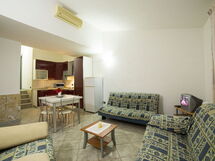 Alojamiento:&nbsp;Trilocale Villa 1