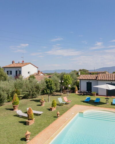 Villa Elena: Inmuebles, Hacienda, Casa De Campo, Césped, Piscina, Yarda, Villa, Patio Interior, Eco Hotel, Plantación