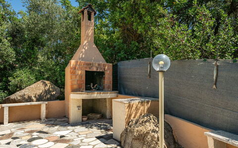 Doxina: Jardín, Losa, Patio Interior, Sombra, Paisajismo, Albañileria Horno, Estructura Al Aire Libre