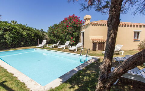 Villetta Mare Blu With Pool, Country Village, Stin: Piscina, Recurso, Inmuebles, Hacienda, Mueble Para Exteriores, Eco Hotel, Casa De Campo, Sombra, Villa, Sunlounger