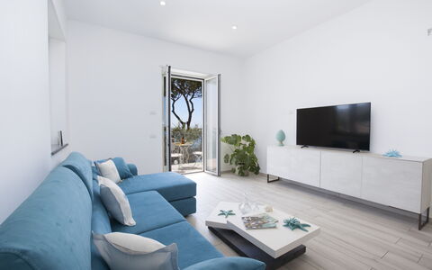 Villa Neranyum: Mueble, Piso, Diseño De Interiores, Suelo, Departamento, Sofá, Sala, Casa, Mesa, Habitación