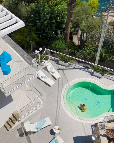 Villa Neranyum: Piscina, Recurso, Mueble Para Exteriores, Material Compuesto, Eco Hotel, Ocio, Inmuebles, Sombra, Villa, Thermae