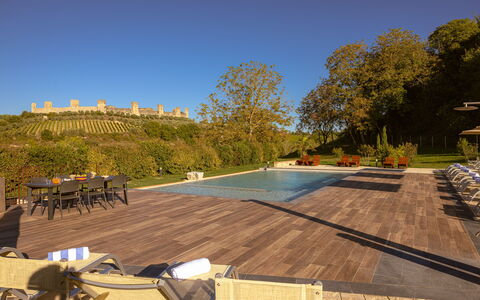 La Capanna, Borgo Campassini, Monteriggioni: Mueble, Mueble Para Exteriores, Jardín, Silla, Mesa Al Aire Libre, Eco Hotel, Sombra, Piscina, Sunlounger, Paisajismo