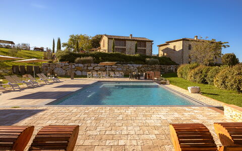 La Piazzetta, Borgo Campassini, Monteriggioni: Casa, Piscina, Inmuebles, Casa De Campo, Villa, Mueble Para Exteriores, Recurso, Cabaña, Jardín, Paisajismo