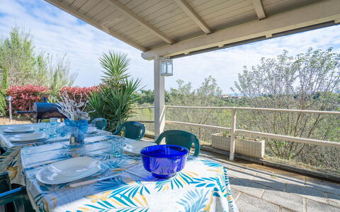 Borgo House In Florentine Hills With Pool: Mueble, Silla, Mueble Para Exteriores, Sombra, Manteles, Jardín, Recurso, Mesa Al Aire Libre, Cocina Y Comedor Mesa, Eco Hotel