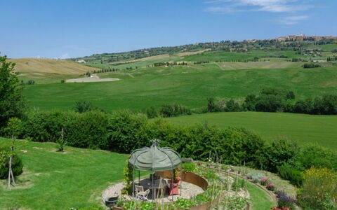 Prugnolo: Pradera, Paisaje, Llanura, El Terreno Del Lote, Área Rural, Jardín, Césped, Pasto, Prado, Paisajismo