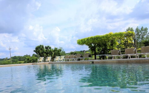 Podere della Bruciata: Piscina, Mueble Para Exteriores, Ocio, Paraguas, Recurso, Sunlounger, Zona Tropical, Fuente De Agua, Ciudad De Vacaciones, Eco Hotel