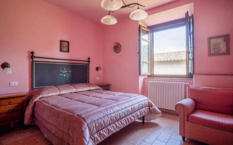 Podere dei Limoni: Habitación, Cama, Diseño De Interiores, Mueble, Lecho, Casa, Sábana, Marco De La Cama, Habitación, Linos