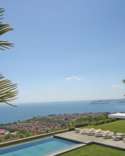 Villa Garda: Mar, Costeras Y Los Accidentes Geográficos Oceánico, Barrio Residencial, Costa, Oceano, Recurso, Inmuebles, Eco Hotel, Ciudad De Vacaciones, Piscina