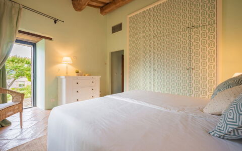 Villa Sibilla: Mueble, Diseño De Interiores, Piso, Techo, Suelo, Encendiendo, Habitación, Cama, Habitación, Lecho