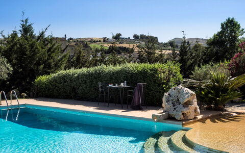 Villa dello Zingaro: Azul, Piscina, Recurso, Jardín, Eco Hotel, Paisajismo, Sombra, Patio Interior, Fuente De Agua