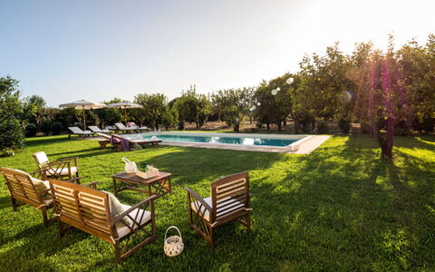 Villa del Sirio: Jardín, Mueble Para Exteriores, Césped, Ocio, Paisajismo, Recurso, Sombra, Parque, Inmuebles, Piscina