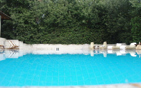 Villa Antonella: Piscina, Agua, Ocio, Recurso, Material Compuesto, Thermae, Mueble Para Exteriores, Fuente De Agua