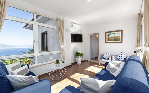 Villa Flora: Mueble, Diseño De Interiores, Departamento, Sofá, Mesa, Silla, Recurso, Habitación, Mar, Sala
