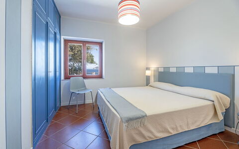Villa Marciana: Diseño De Interiores, Piso, Suelo, Habitación, Techo, Mueble, Habitación, Cama, Lecho, Sábana