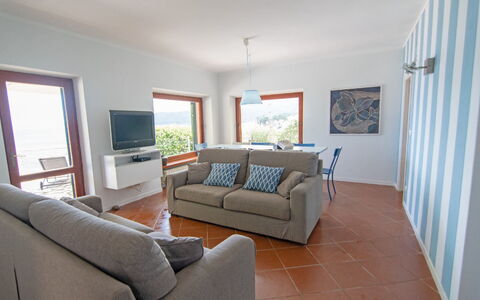 Villa Marciana: Mueble, Diseño De Interiores, Piso, Suelo, Madera, Mesa, Sofá, Habitación, Silla, Sala