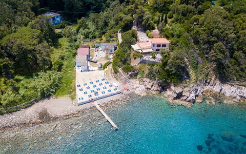 Villa Marciana: Recurso, Costa, Costeras Y Los Accidentes Geográficos Oceánico, Piscina, Apuntalar, Atracción Turística, Mar, Eco Hotel, Balneario, Ocio