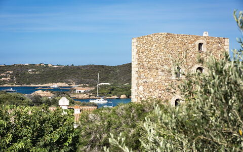 Porto Cervo Apartments Wifi And Ac: Costa, Costeras Y Los Accidentes Geográficos Oceánico, Mar, Apuntalar, Bahía, Pared De Piedra, Castillo, Promontorio