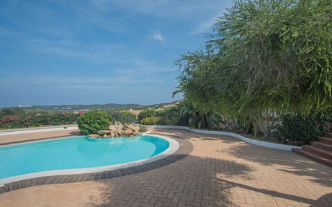 Porto Cervo Apartments Wifi And Ac: Piscina, Recurso, Eco Hotel, Paisajismo, Hacienda, Zona Tropical, Villa, Ciudad De Vacaciones, Hotel