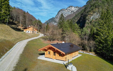 Baita Piciola: Casa, Techo, Cabaña, Área Rural, Casa, \Choza, Pueblo, Cuarto De Troncos, Hill Station, Cordillera