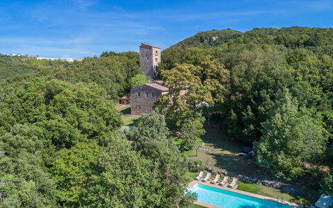 Villa Linchiano: Paisaje, Área Rural, Inmuebles, Jardín, Plantación, Eco Hotel, Hacienda, Castillo