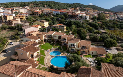 Apartment Sardinia Seaside Ac And Wifi: Recurso, Piscina, Ciudad De Vacaciones, Villa