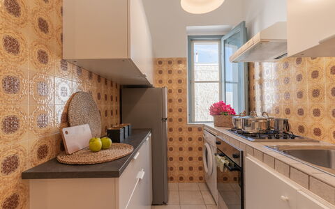 Casa Olimpo: Cocina, Diseño De Interiores, Aparato De Cocina, Mostrador, Electrodoméstico, Piso, Suelo, Techo, Arreglo De Tubería, Estufa De Cocina