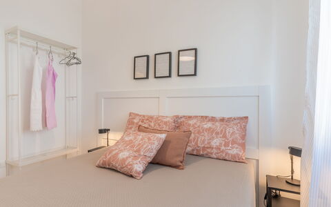 Casa Olimpo: Mueble, Cama, Diseño De Interiores, Habitación, Lecho, Pared, Sábana, Linos, Habitación, Suelo