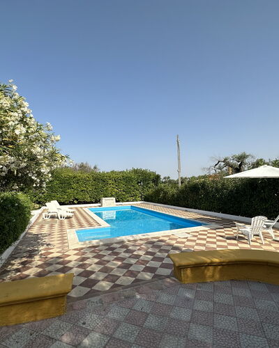 Villa Azzurra: Piscina, Material Compuesto, Recurso, Inmuebles, Paisajismo, Eco Hotel, Sombra, Loseta, Fuente De Agua, Hacienda
