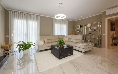 Villa Fiumetto: Mueble, Diseño De Interiores, Piso, Suelo, Madera, Techo, Casa, Habitación, Encendiendo, Sala