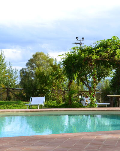 Appartamento Pietra Viva, Wifi, Near Perugia: Piscina, Mueble Para Exteriores, Recurso, Jardín, Sombra, Ocio, Eco Hotel, Paisajismo, Patio Interior