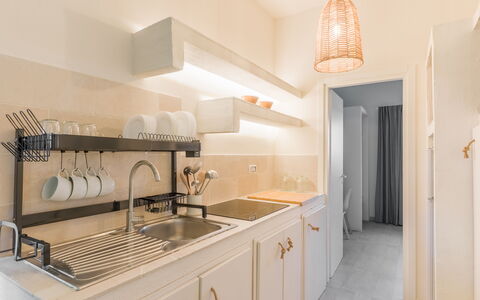 Ville Poggioreale: Diseño De Interiores, Mostrador, Madera, Cocina, Piso, Mueble, Gabinetes, Suelo, Encendiendo, Casa