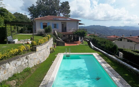 Villa Corsanico: Piscina, Casa, Barrio Residencial, Recurso, Jardín, Hacienda, Patio Interior, Eco Hotel, Inmuebles, Casa De Campo