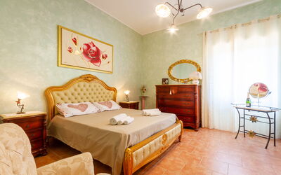 Luxury Private Villa With Garden