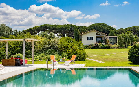 Villa Flaminia: Ocio, Jardín, Recurso, Piscina, Inmuebles, Sombra, Eco Hotel, Césped, Paisajismo, Mueble Para Exteriores