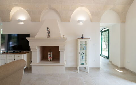 Villa Prestige: Pared, Piso, Diseño De Interiores, Suelo, Mueble, Techo, Encendiendo, Habitación, Lámpara, Sala