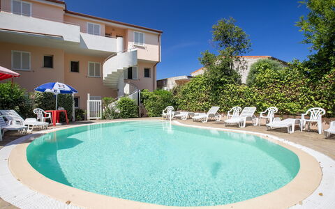Badesi 10: Piscina, Recurso, Mueble Para Exteriores, Hotel, Paraguas, Ciudad De Vacaciones, Sunlounger, Villa, Hotel Boutique