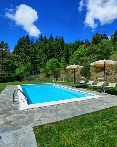 Villa Portole Due: Piscina, Recurso, Jardín, Ocio, Eco Hotel, Paisajismo, Fuente De Agua, Sombra, Losa, Thermae