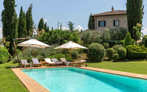 Podere i Poggi: Piscina, Jardín, Inmuebles, Recurso, Paisajismo, Villa, Hacienda, Patio, Eco Hotel, Casa De Campo