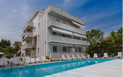 Marconi Seaside Residence, Pool, Wifi, Abruzzo: Departamento, Condominio, Balcón, Hotel, Villa