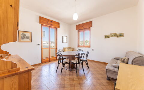 Giovanni Apartment In Gallipoli, Ac, Seaside: Suelo, Departamento, Manchas De Madera, Madera Dura, Suelos De Madera